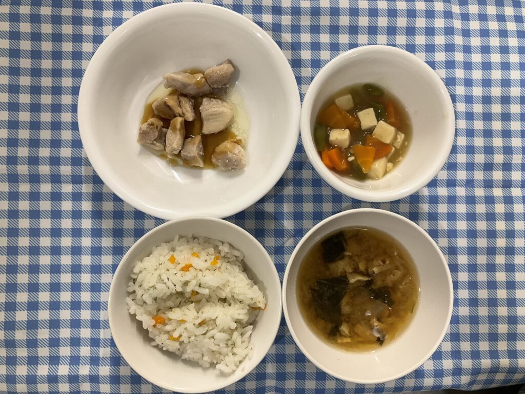 しらすご飯/バナナヨーグルト
