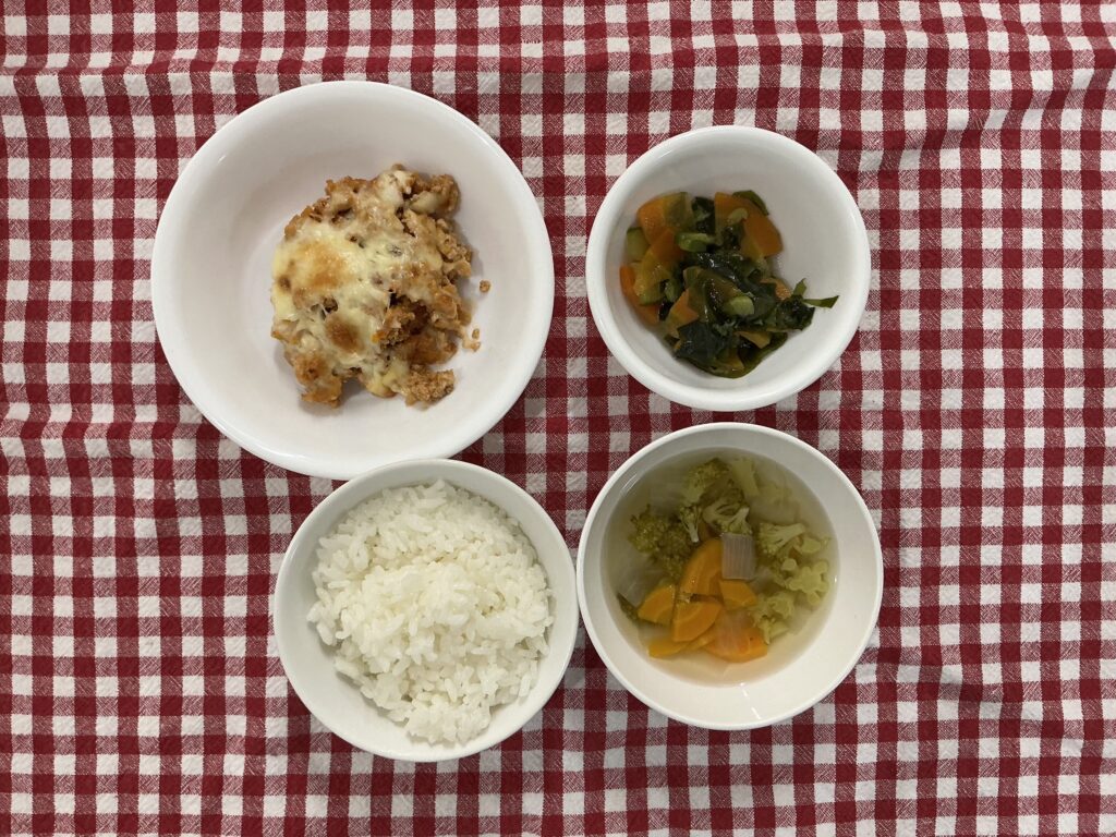 ナスのミートグラタン/ふりかけご飯