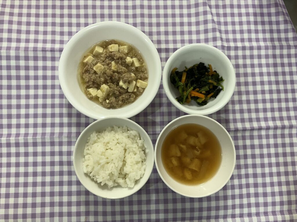 麻婆豆腐/みかんゼリー