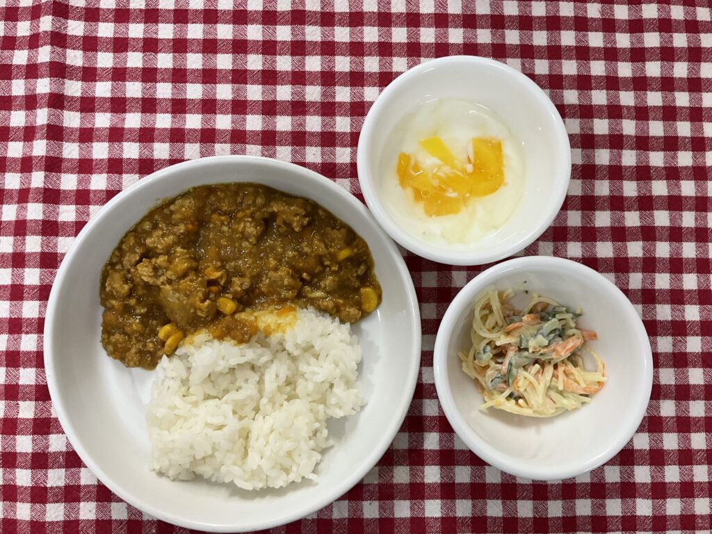 キーマカレー/みかんゼリー
