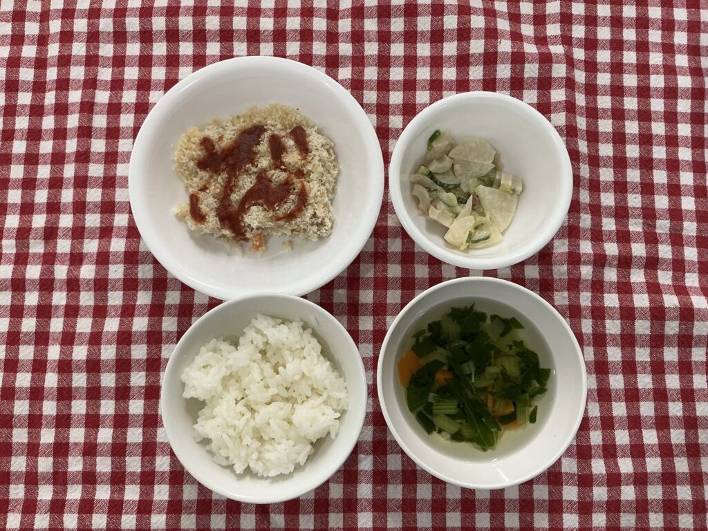 スコップコロッケ/焼きそば
